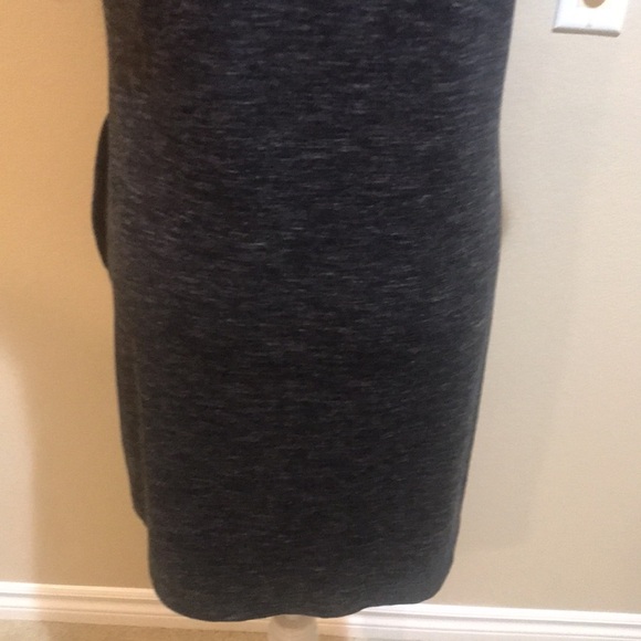 32 Degrees Short Sleeve Heather Gray and Black Dress with Pockets-Size Medium - Picture 8 of 11